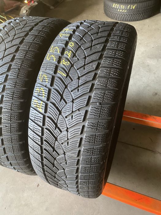 Anvelope iarna 235/55/17 Goodyear Ultra Grip Performance 235 55 17 R17