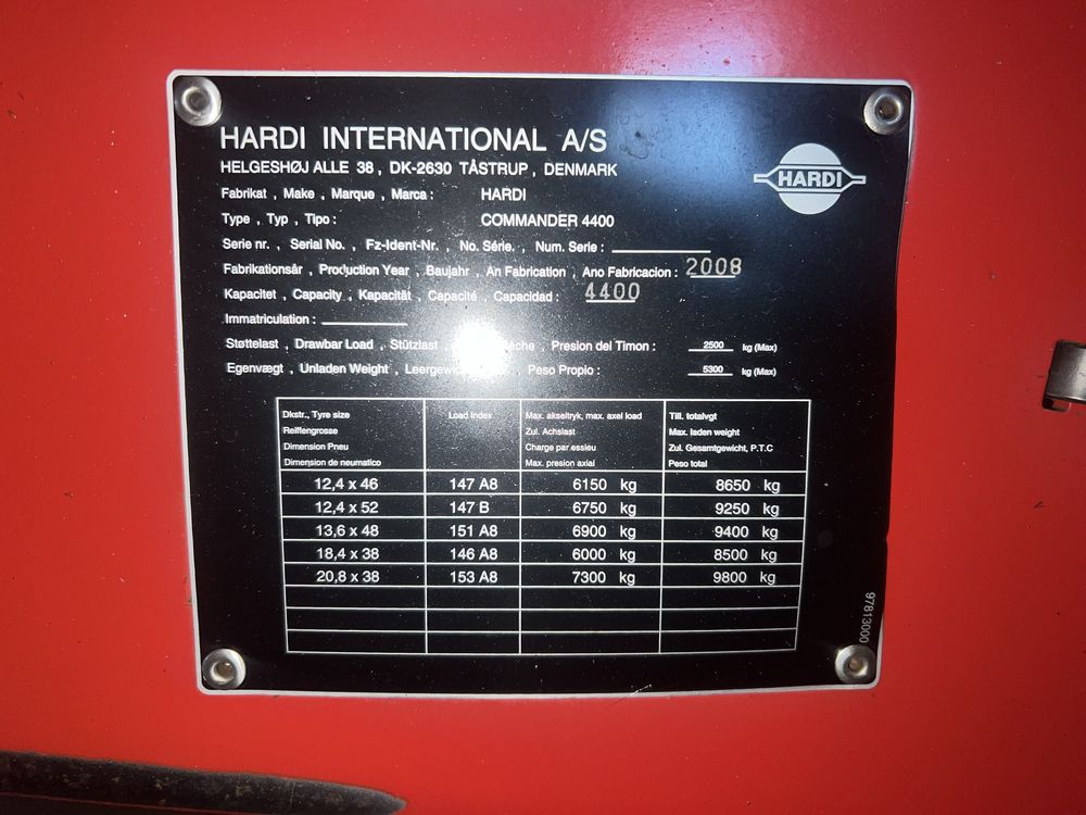 Hardi commander 4400