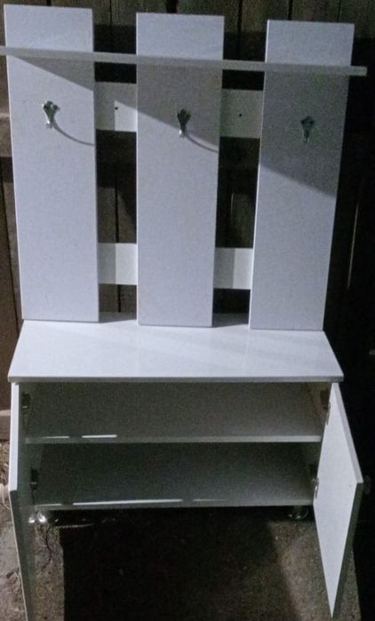 Продам НОВУЮ прихожую из материала МДФ