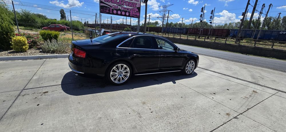 Audi a8 an 2011  S 8