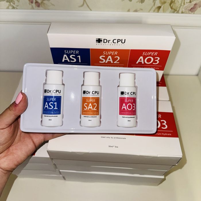Solutii Concentrate de Hidradermabraziune Combina Hydrafacial
