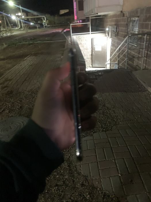 Продаю Iphone Xs