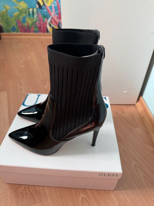 Guess- дамски ботуши, нови!