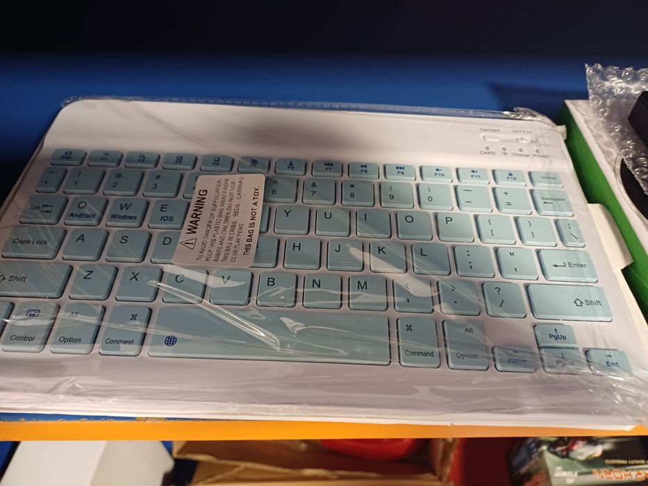 Tastatura wireless