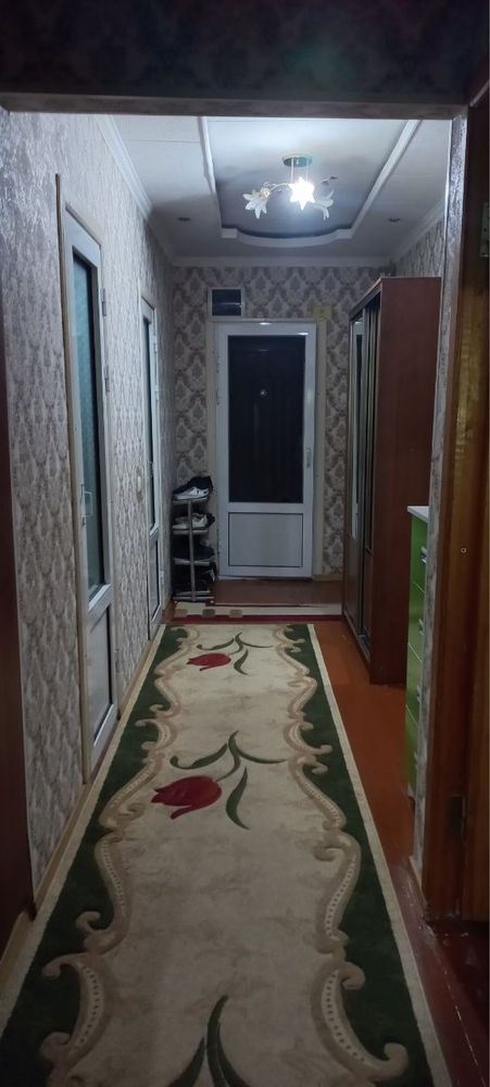 3 xonali uy sotiladi Galereyniy domda 7 mikrorayon Islom Karimov 115A