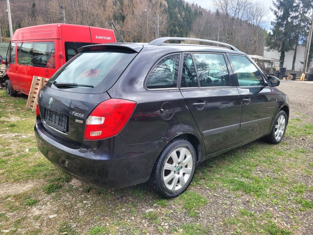 Capota, bara, farurii Skoda Fabia 2 facelift