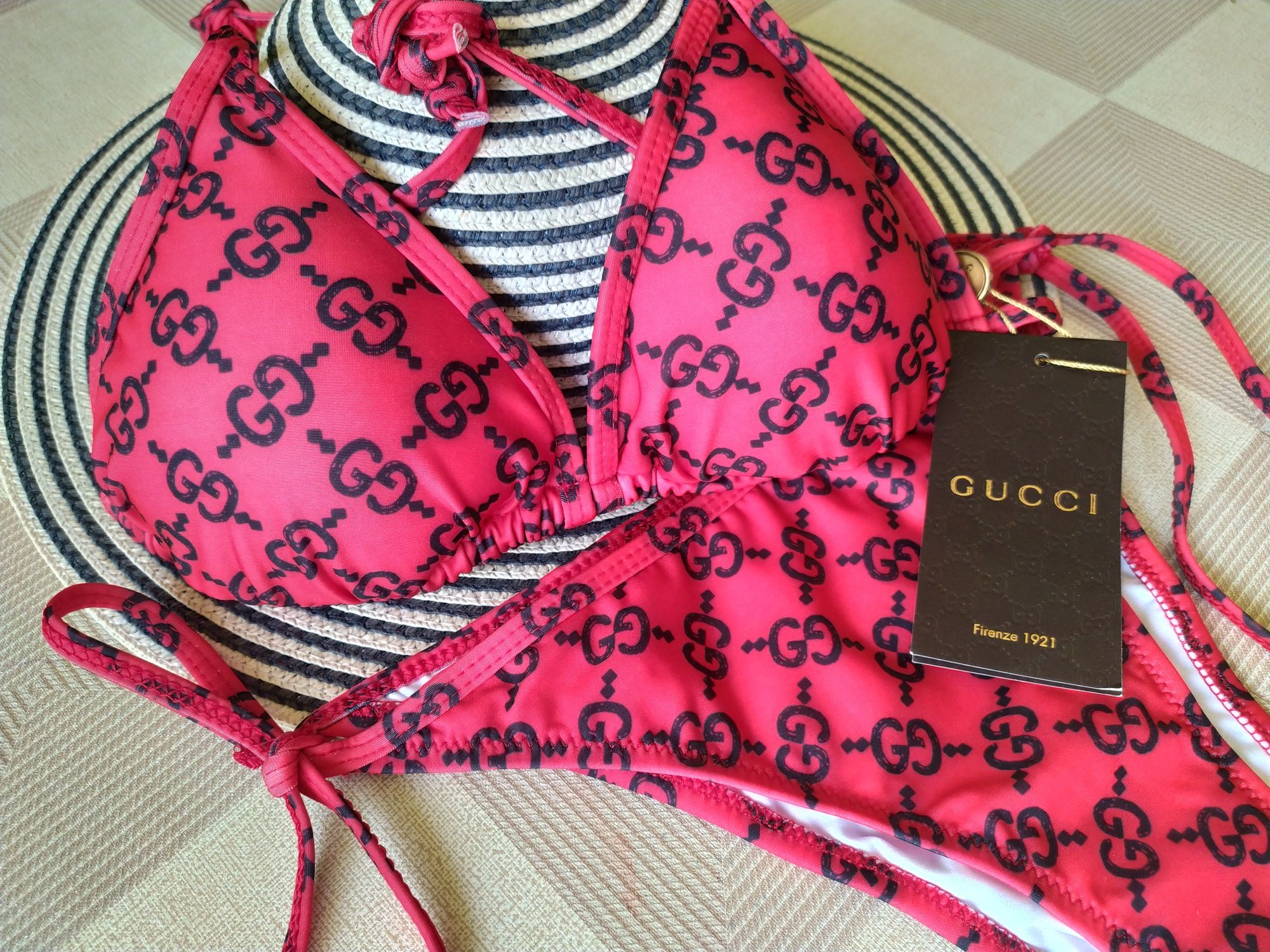 Бански костюми Louis Vuitton / Gucci