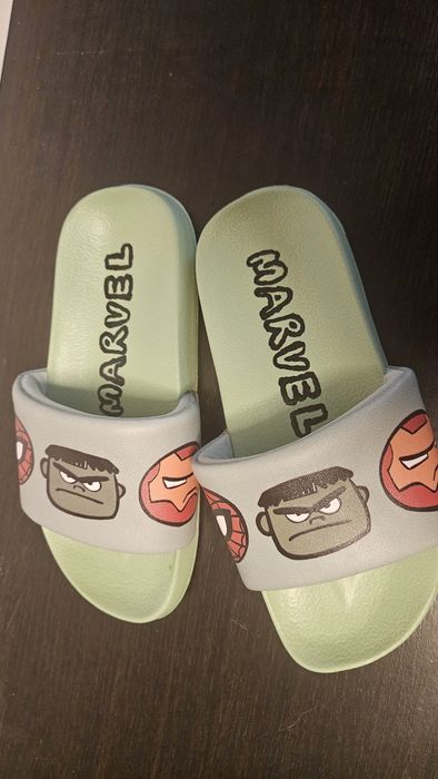 Șlapi de baie H&M copii verde/Marvel EU 28/29