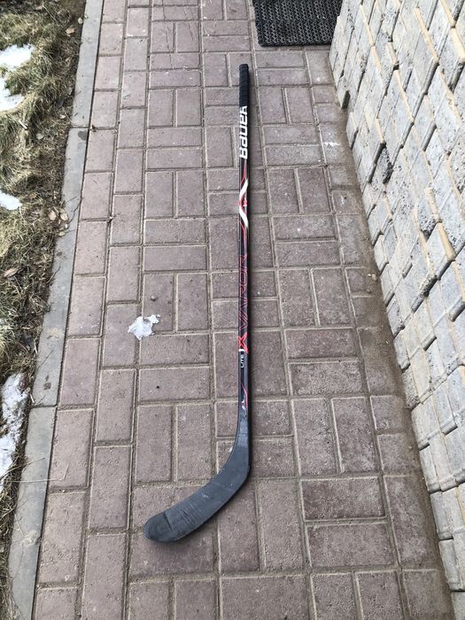 Продам клюшку б/у в отличном состоянии