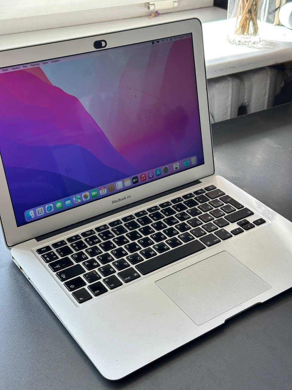 MacBook Air 13,3 - 2015 год 128 гб i5