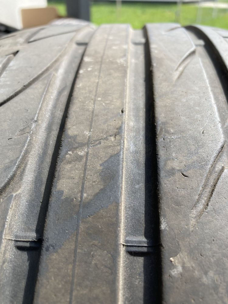 Set 4 anvelope vara Bridgestone 225/40 R18