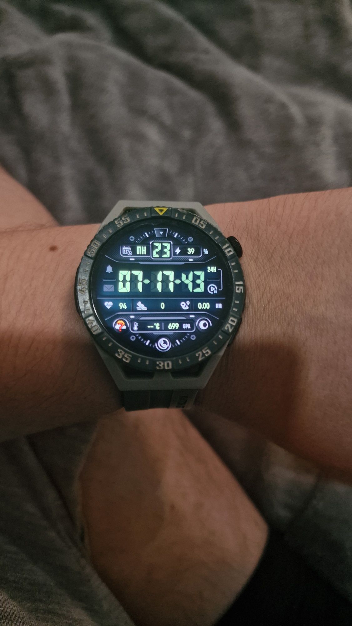 Продам смарт-часы HUAWEI WATCH GT 3