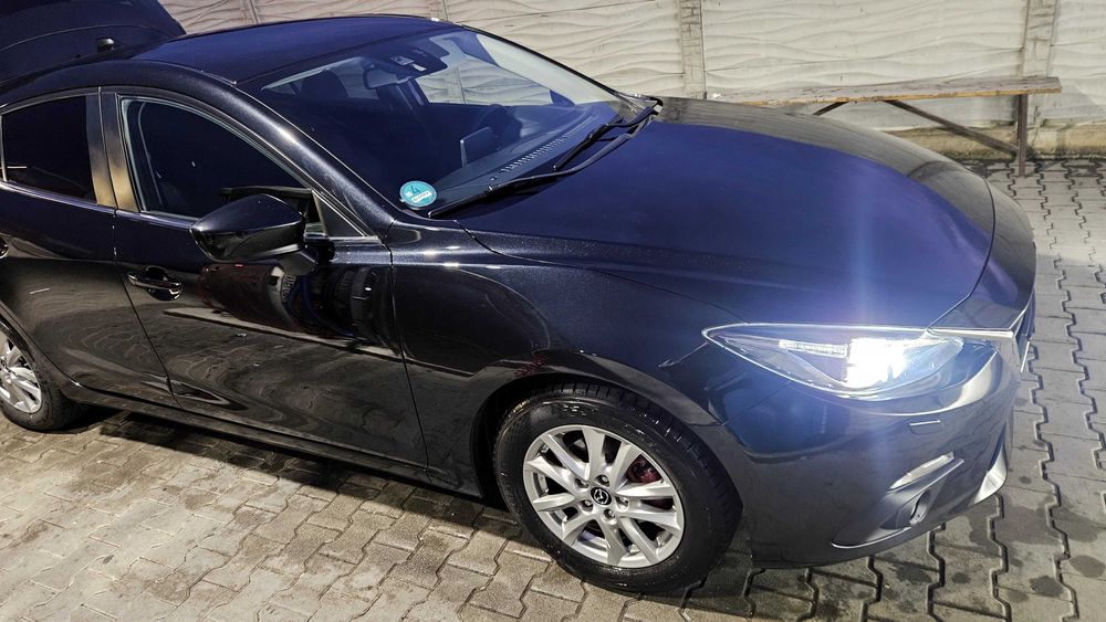 Mazda 3 hatchbach