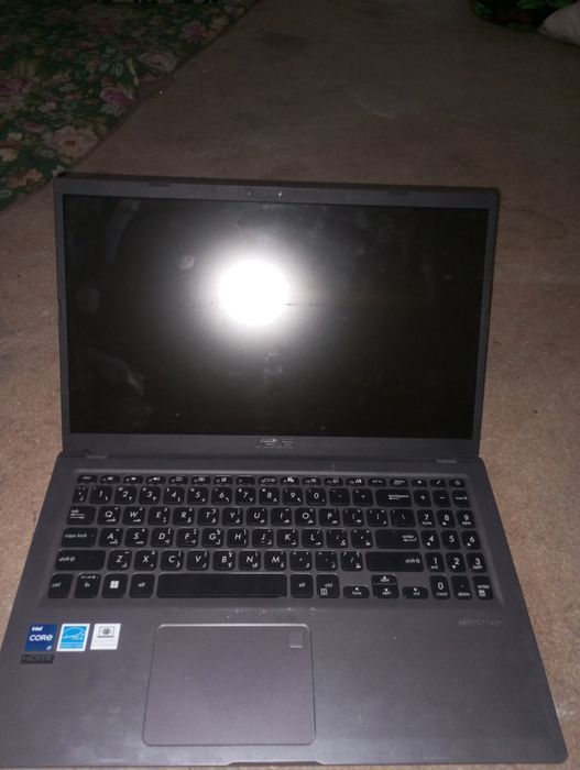 Noutbuk Asus Expertbook