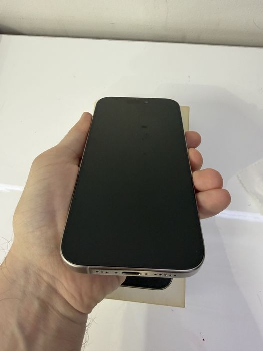 Iphone 15 Pro 128GB. Natural Titanium, Sim Card