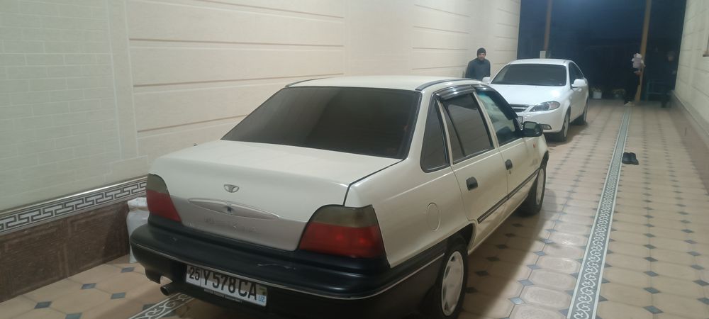 Nexia 1 yaxshi holatda