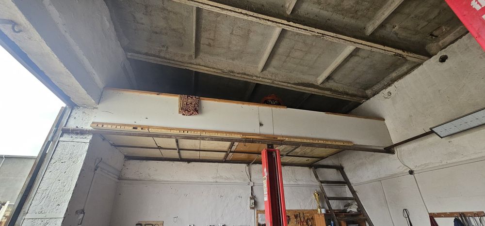 Продам гараж модернизованный в городе 29а мкр