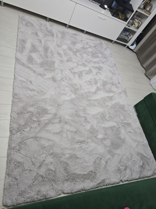 Covor pufos blana - tip rabbit