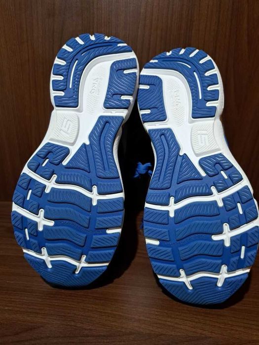 Adidasi brooks ghost 15