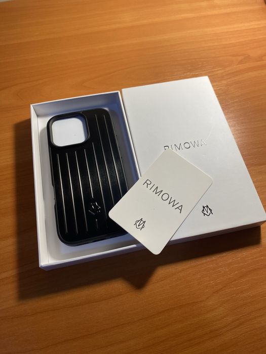 Премиум Калъф RIMOWA Original Black за iPhone 16 pro