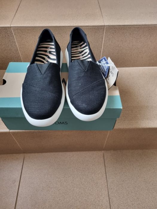 Espadrile Toms noi cu eticheta