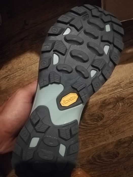 Merrell floatpro 39