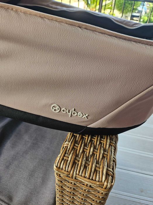 Кош за новородено Cybex Priam 4 /e-PRIAM Lux