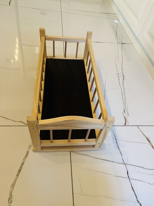 Pat/ patut din lemn papusa/ bebe/jucarii