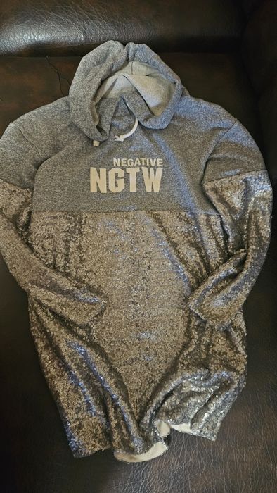 Negativ туника с пайети