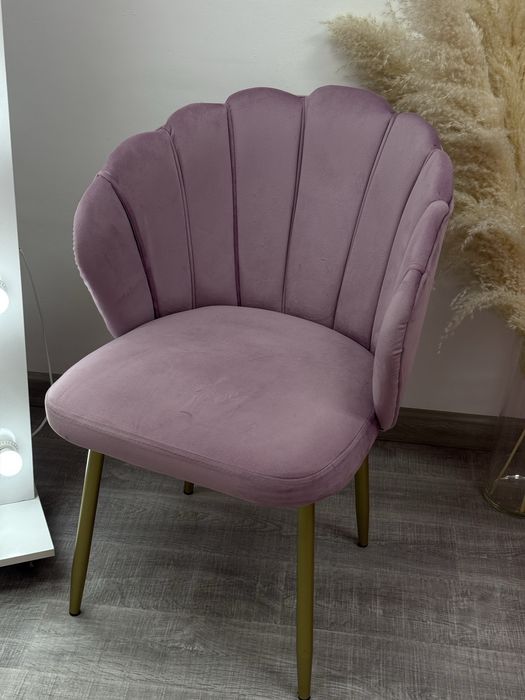 Мебель и аксессуары для салона красоты / дома