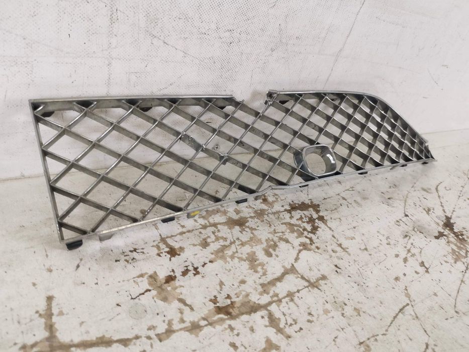 Бентли Бентайга / Bentley Bentayga 1 Долна предна лява решетка - Ориги