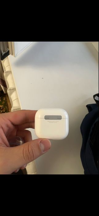 Airpods 4 кейс оригинал