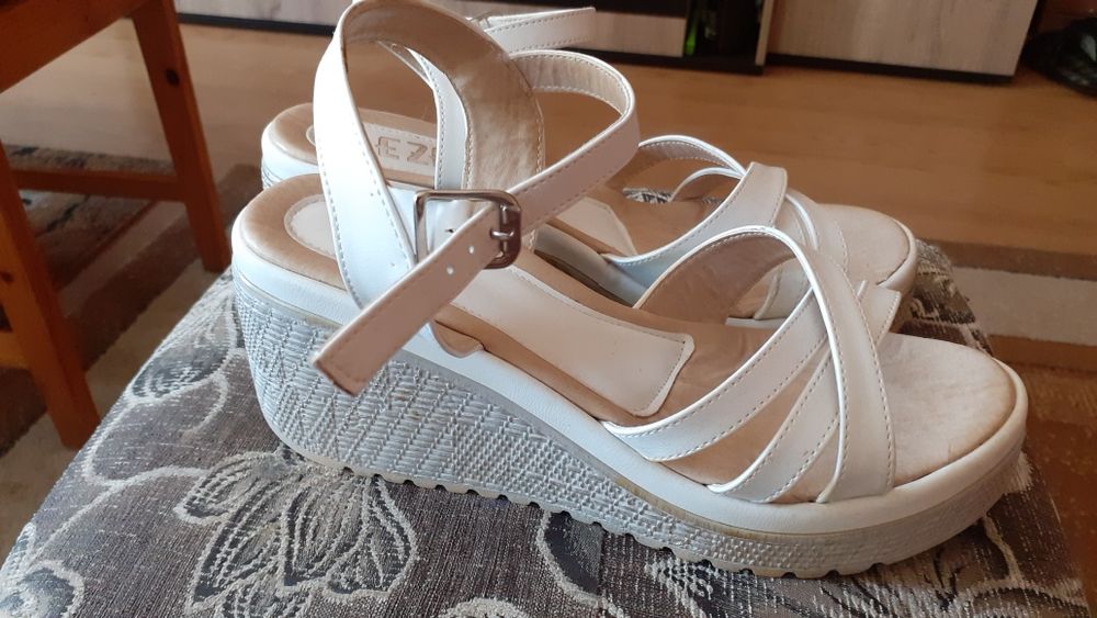 Дамски удобни  сандали