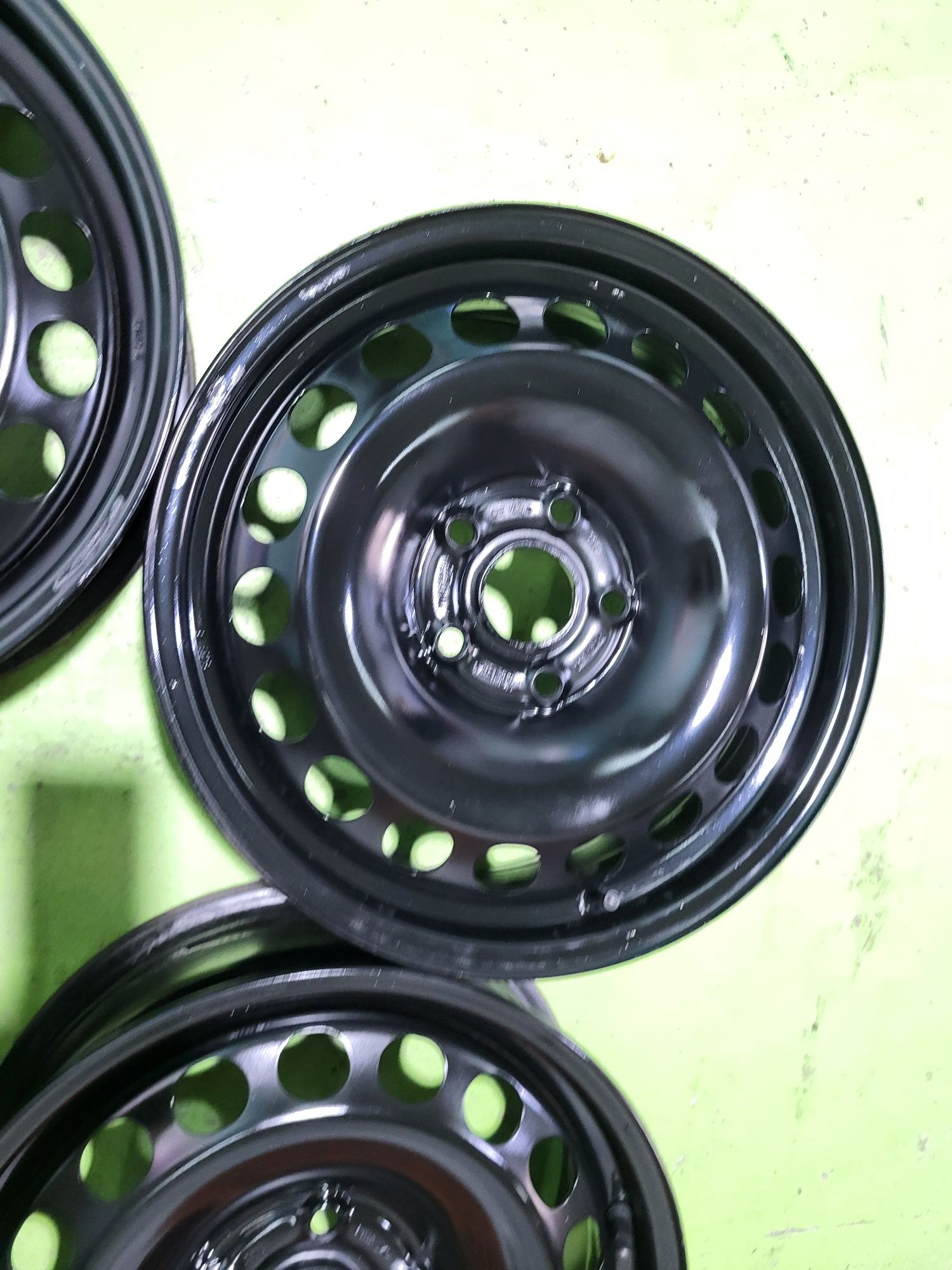 16 5x112 Vw Passat Touran Caddy Golf Skoda Seat метални джанти 5х112