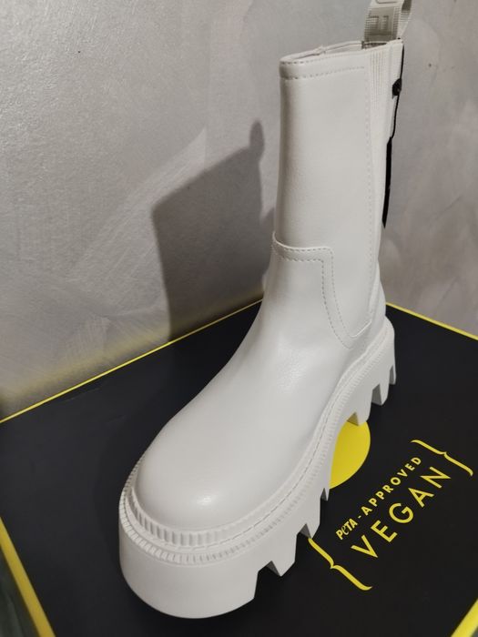 Bocanci(cizme) femei buffalo