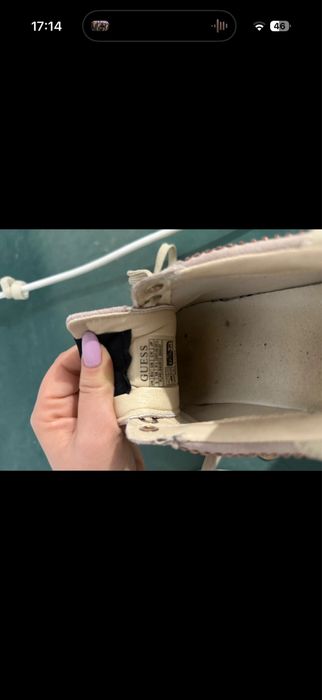 Adidasi Guess Roz în stare perfecta