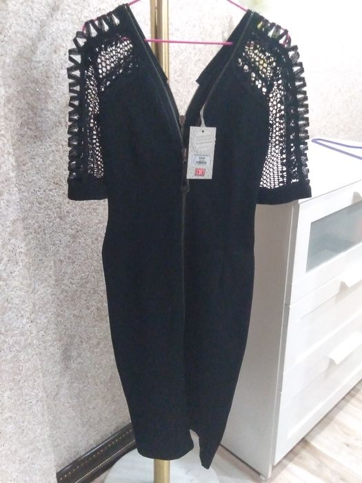 Продам платье новое