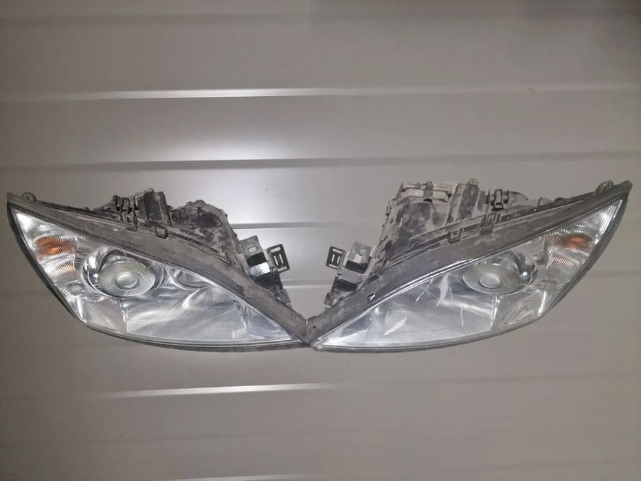 Far/faruri xenon complecte  Ford Mondeo MK3