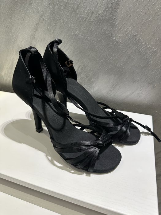 Танцевальные босоножки