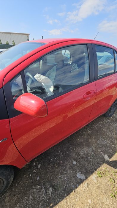 Oglinda stânga toyota yaris 2008