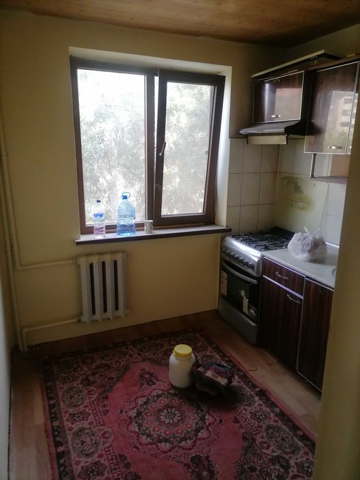 Квартира сотилади 2х хонали горгаз Саодат ресторани якинида