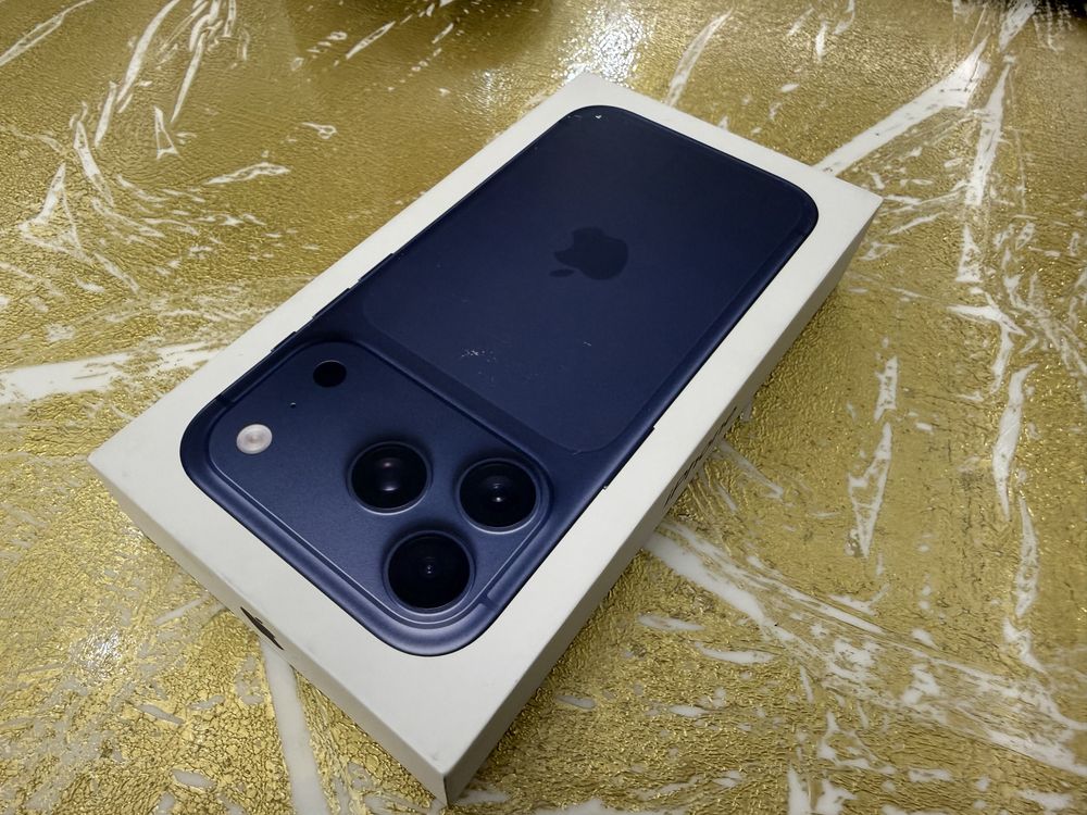 Запечатан! IPhone 17 Pro Deep Blue 256