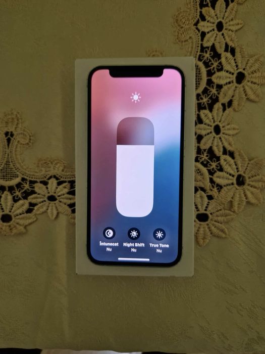 Vand sau schimb iphone 12 mini full box