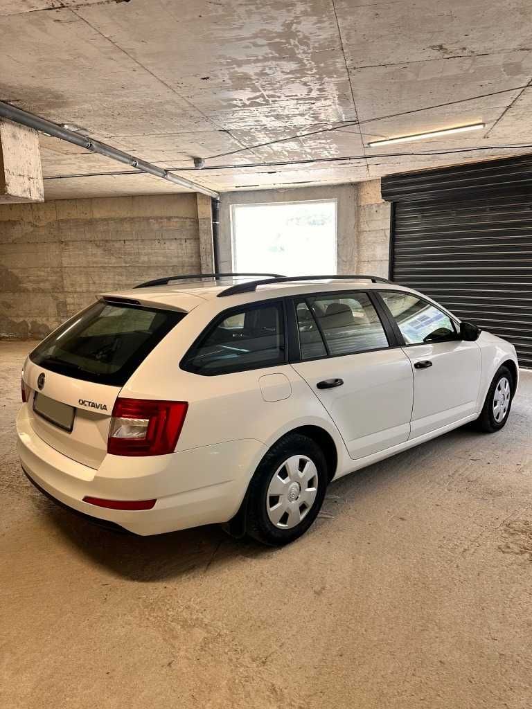 Skoda Octavia- 1.6 TDI