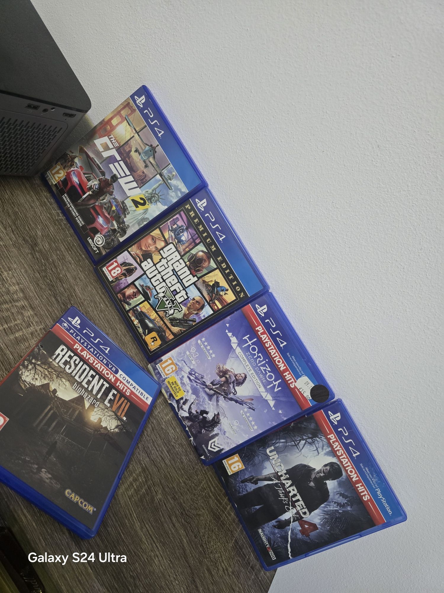 Vând ps4 pro,4k!