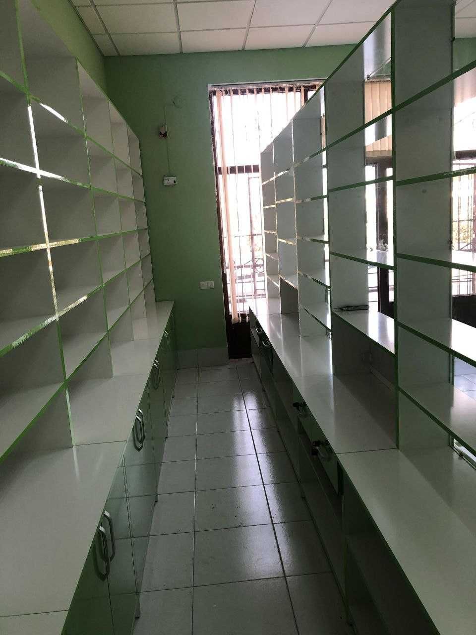Срочно продается мебель для аптеки абсолютно новый не дорого