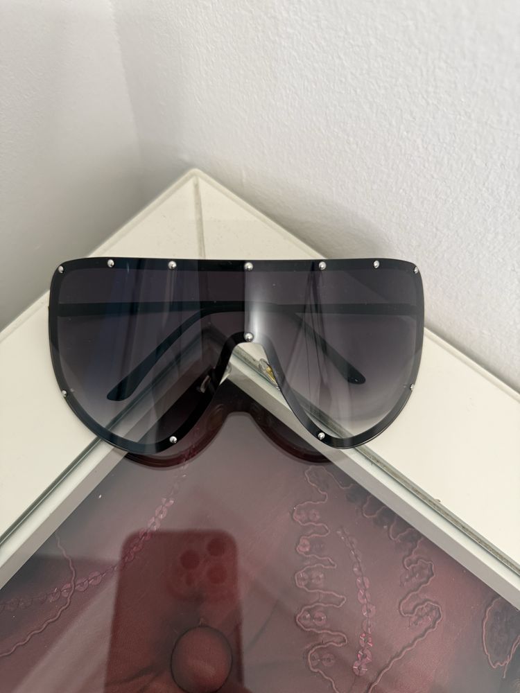 Слънчеви очилa на Guess i Fendi
