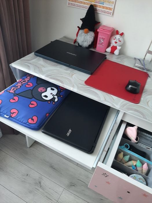 Детско Бюро за момиче