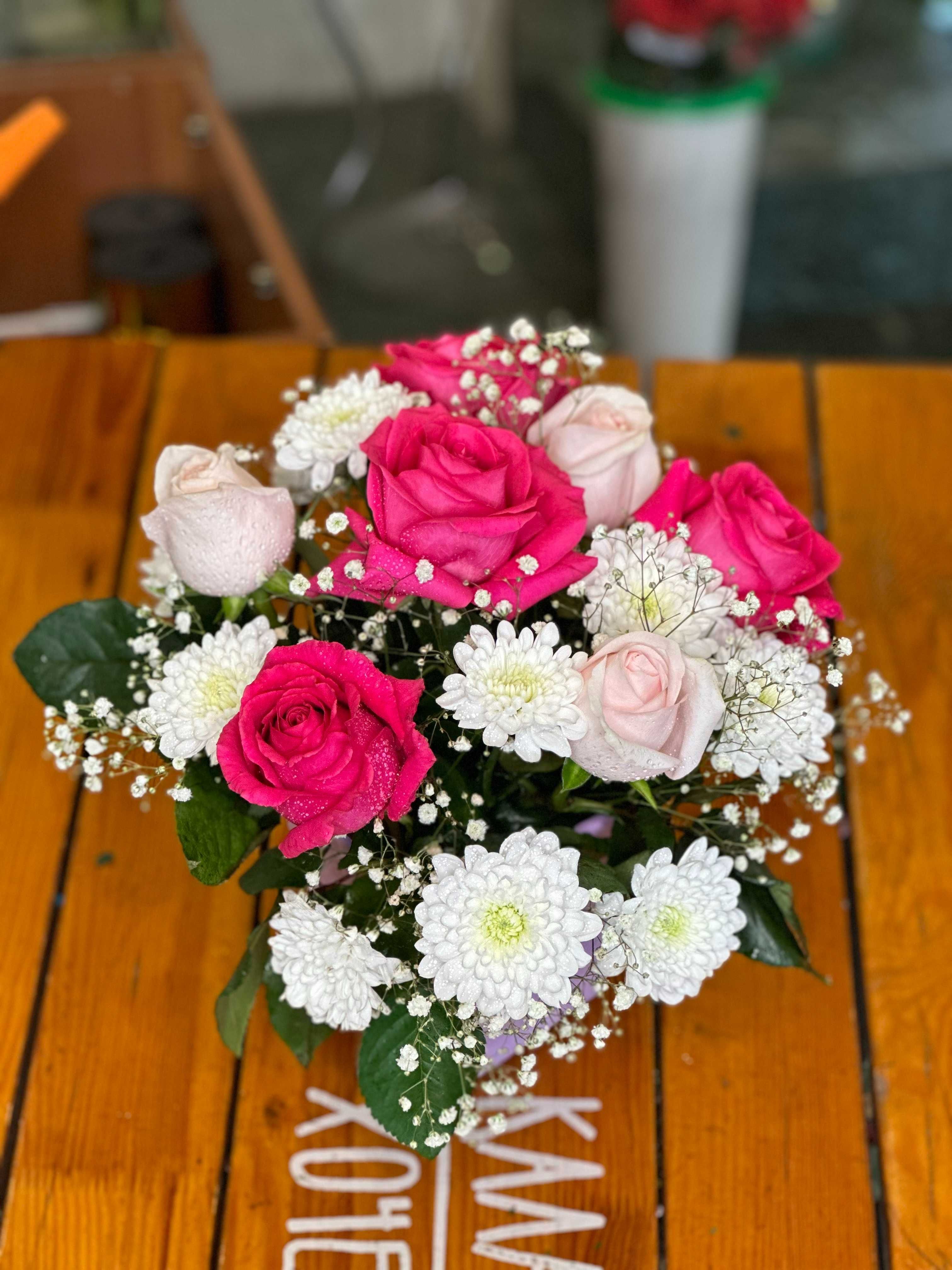 Цветы в Коробках - Розы - Букеты - Хризантемы - Доставка цветов