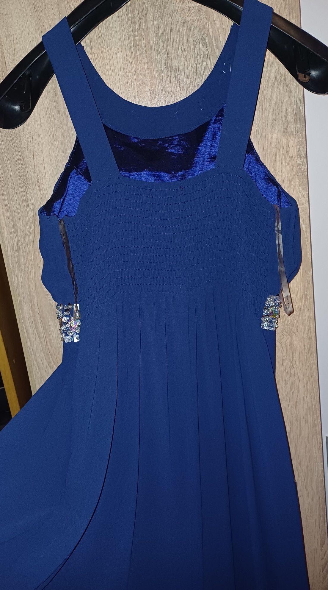 Официална синя рокля с камъни и пайети